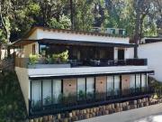 Venta de residencia en el exclusivo Rancho Avándaro...