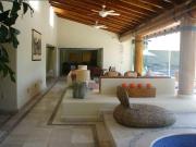 VENTA DE RESIDENCIA EN FRACCIONAMIENTO SUMIYA, JIUTEPEC