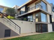 Venta de Residencia en Rancho San Juan con exclentes...