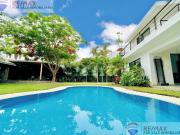 Venta de residencia, Fracc. Leñeros, Vista Hermosa,...