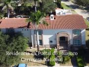 VENTA DE RESIDENCIA FRACC. PORTAL DEL HUAJUCO, CARRETERA...