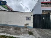 Venta de terreno con cerramiento en La Kennedy