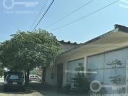 Venta de Terreno de 650m2 con construcción de 2 niveles...