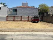 VENTA DE TERRENO DENTRO DE COTO JARDIN REAL
