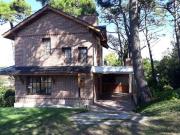 Venta de terreno multifamiliar con dos casas 1 un...