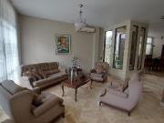Venta de villa de 4 dormitorios en Garzota primera etapa