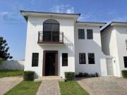 VENTA DE VILLA DE OPORTUNIDAD URBANIZACIÓN VILLAS DEL BOSQUE