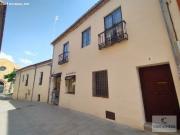 Venta de vivienda en calle Los Leales