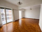 Venta depart. 3 amb. c/dep. en Flores c/balcón