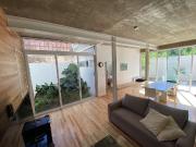 Venta Departamento 1 dormitorio cochera y patio