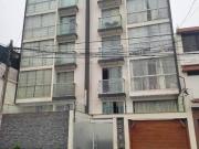 Venta Departamento 1er piso con cochera cerca a Plaza...