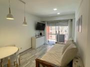 Venta | Departamento 2 Amb | Balcón a la calle