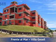 Venta Departamento 2 amb lateral con cochera en Villa Gesell