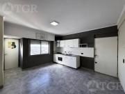 Venta departamento 2 ambientes con patio terraza...