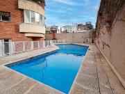 Venta Departamento 2 Ambientes, con Pileta y Cochera,...