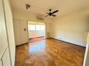 Venta departamento 2 ambientes luminoso en Villa Gral....