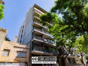 Venta departamento 2 Dormitorios con patio y cochera Rosario