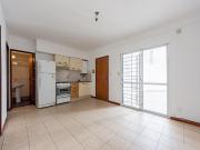 VENTA Departamento 2 dormitorios, patio y parrillero...