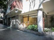 Venta departamento 3 ambientes con balcón, cochera y...
