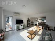 Venta departamento 3 ambientes con balcón en Wilde