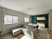Venta departamento 3 ambientes con patio en Martin Coronado