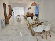 Venta Departamento 3 ambientes reciclado con Balcon saliente