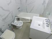 Venta Departamento 40 años 2 dormitorios, Frente, 90m2,...