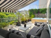 Venta Departamento 5 Ambientes con Dependencia Baulera...