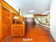 VENTA DEPARTAMENTO CENTRO 4 AMBIENTES CON COCHERA