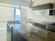 VENTA DEPARTAMENTO CON TERRAZA EN FRENTE DE CENTRO...