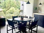 Venta departamento con terraza en Lomas Country