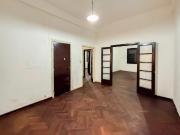 VENTA Departamento de 2 dormitorios con patio. Centro,...