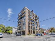 Venta Departamento de 3 ambientes con balcon Guemes. Mar...