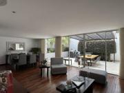 Venta departamento de 3 dormitorios con jardín y patio...