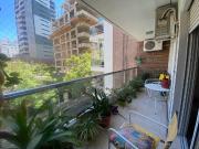 Venta departamento de dos dormitorios con balcón,...