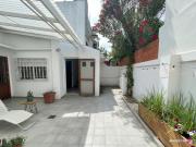 VENTA: Departamento de pasillo con dos dormitorios a...