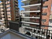 Venta Departamento de tres dormitorios con balcón en...