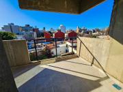 VENTA. Departamento de un dormitorio con amplio balcón...