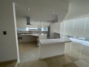 Venta departamento en Fuente de las Lomas Interlomas