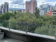 Venta departamento en las lomas con balcón frente al...