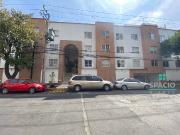 Venta departamento en PB en Gral. Anaya con 2 patios