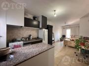 VENTA DEPARTAMENTO MONOAMBIENTE con COCHERA CUBIERTA en...