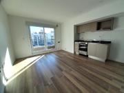 Venta Departamento Monoambiente Luminoso con Balcón al...