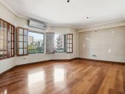Venta Departamento Piso 4 ambientes cochera Villa Urquiza