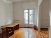 Venta Departamento Piso 5 ambientes Monserrat Frente