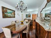 Venta Departamento tres dormitorios patio en Centro