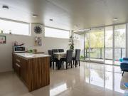 Venta departamento un dormitorio cochera balcón fisherton