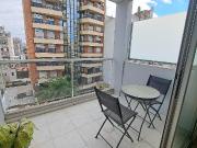 VENTA Departamento un dormitorio, doble balcón. Centro,...