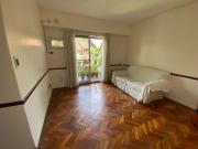 Venta Depto 2 amb c/Balcón 1° piso por escalera