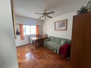 Venta Depto 2 Ambientes con Balcon. SUM cerrado con...